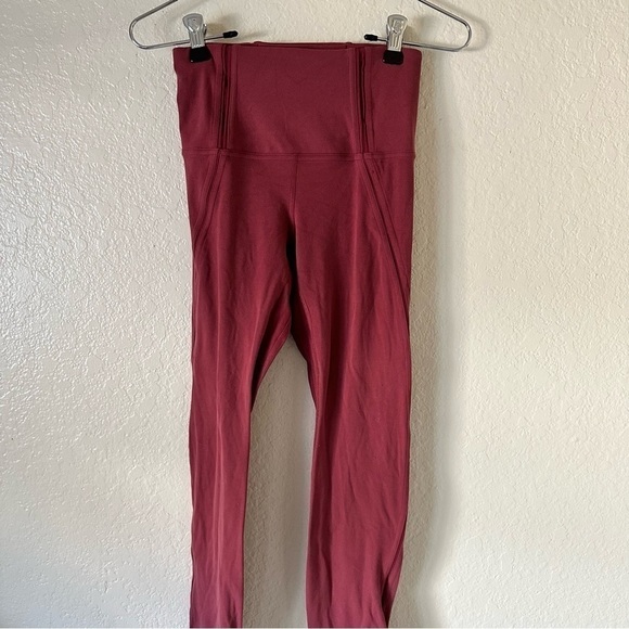 Lululemon Nulu Mesh Panels High-Rise Tight 25" leggings size 2 - Picture 10 of 16